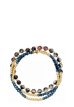 Mehrsträngiges Armband mit goldenen Perlen und facettierten dunkelblauen und mehrfarbigen Glasperlen, die in einem kreisförmigen Muster angeordnet sind.