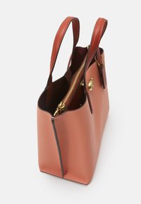 COACH WILLOW TOTE - Mala de mão - light coral multi