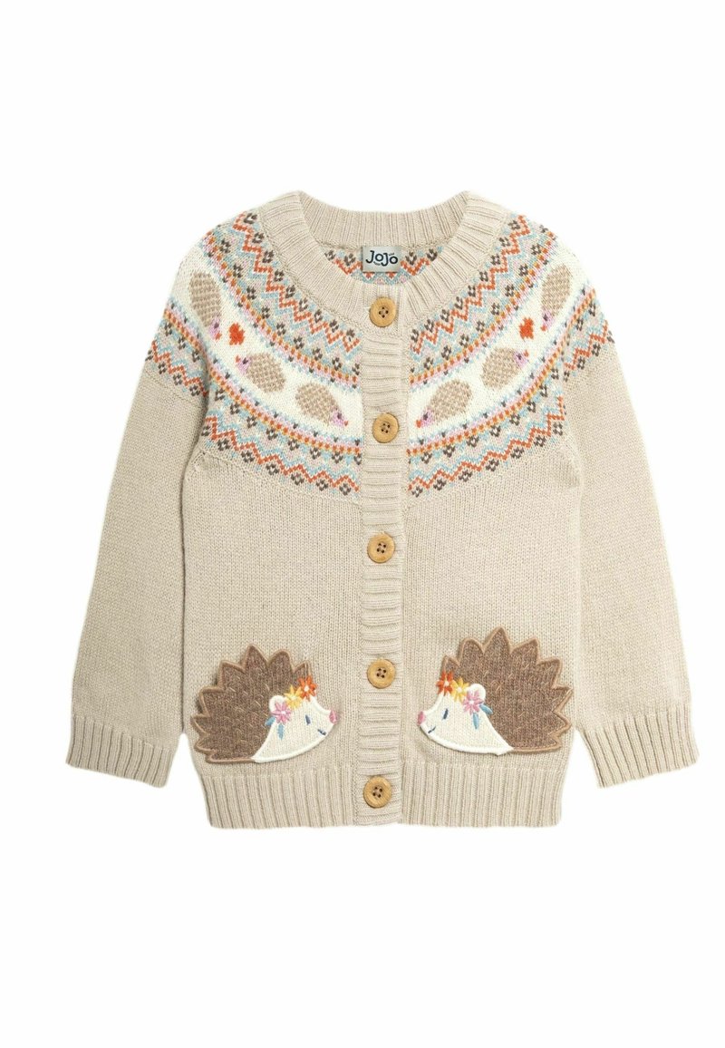 Beige stickad cardigan med rund halsringning, träknappslåsning, igelkottsapplikationer på fickorna och färgglad fair isle-mönster vid axlarna.