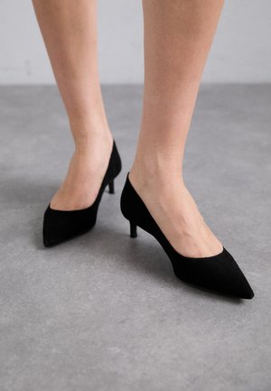 Pumps - black
