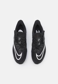 Nike Performance W AIR ZOOM PEGASUS 39 FLYEASE - Tekaški copati za cesto - black/white/dark smoke grey