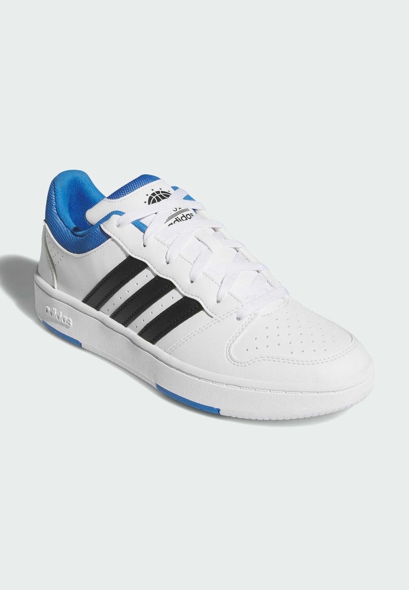 adidas Sportswear CLASSIC - Basketball shoes - cloud white ray blue core  black/off-white - Zalando.co.uk