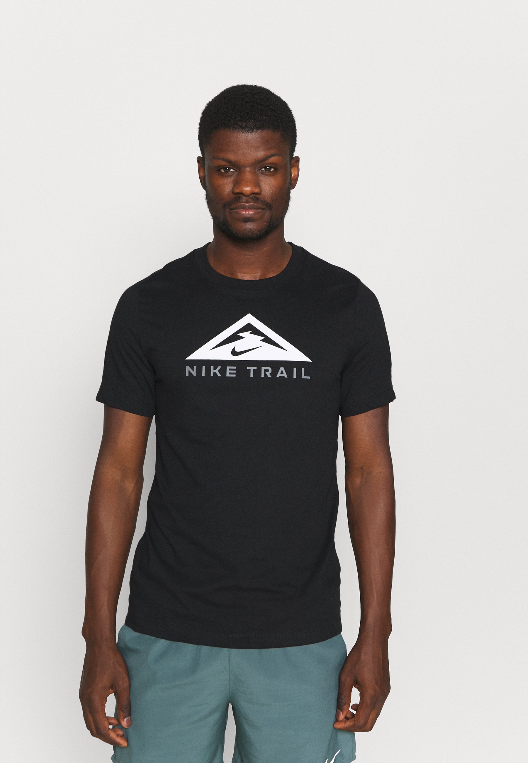 nike trail tee