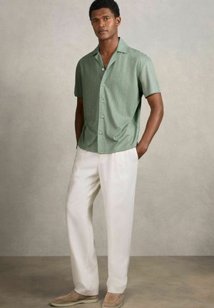 REGULAR FIT - ANDO JACQUARD-STRIPE CUBAN-COLLAR  - Chemise - mint green