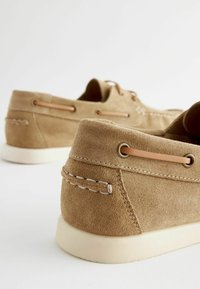 Next REGULAR FIT - Jachtárska obuv - camel
