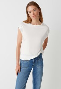 OPUS - SESTERN  - Basic T-shirt - milk Thumbnail Image 1
