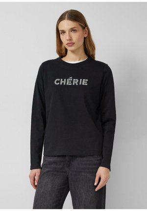 - Bluzka z długim rękawem