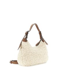 Creamfarbene, strukturierte Handtasche aus weichem, lockigem Material, mit einem braunen, verstellbaren Ledertragegurt und silberfarbener Reißverschlussdetails.