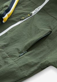 Next Allvädersjacka - khaki green