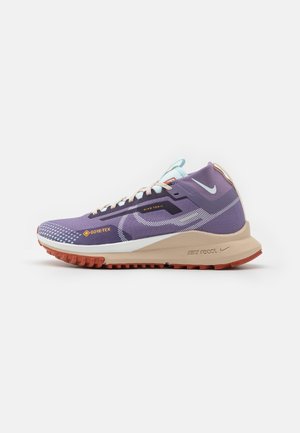 Maastojuoksukengät - purple
