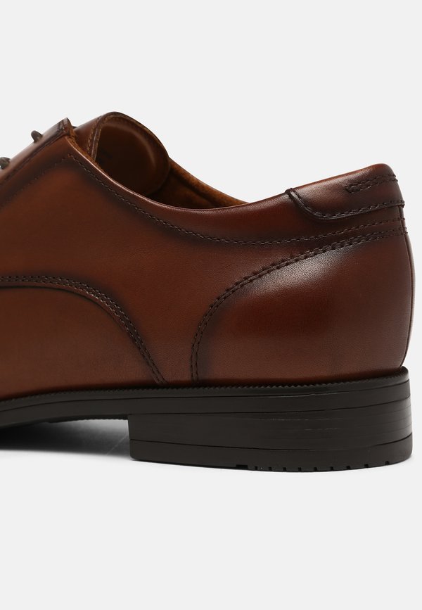CORTLEY FLEX - Smart lace-ups - cognac3