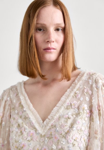 Needle & Thread DAHLIA DITSY ANKLE GOWN - Oblečenie na špeciálnu príležitosť - cream