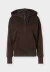 SEASONAL ESSENTIALS ANIMAL PRINT 3-STRIPES FULL-ZIP HOODED TRACK TOP - Φούτερ με φερμουάρ - aurora coffee/multi-coloured/preloved brown