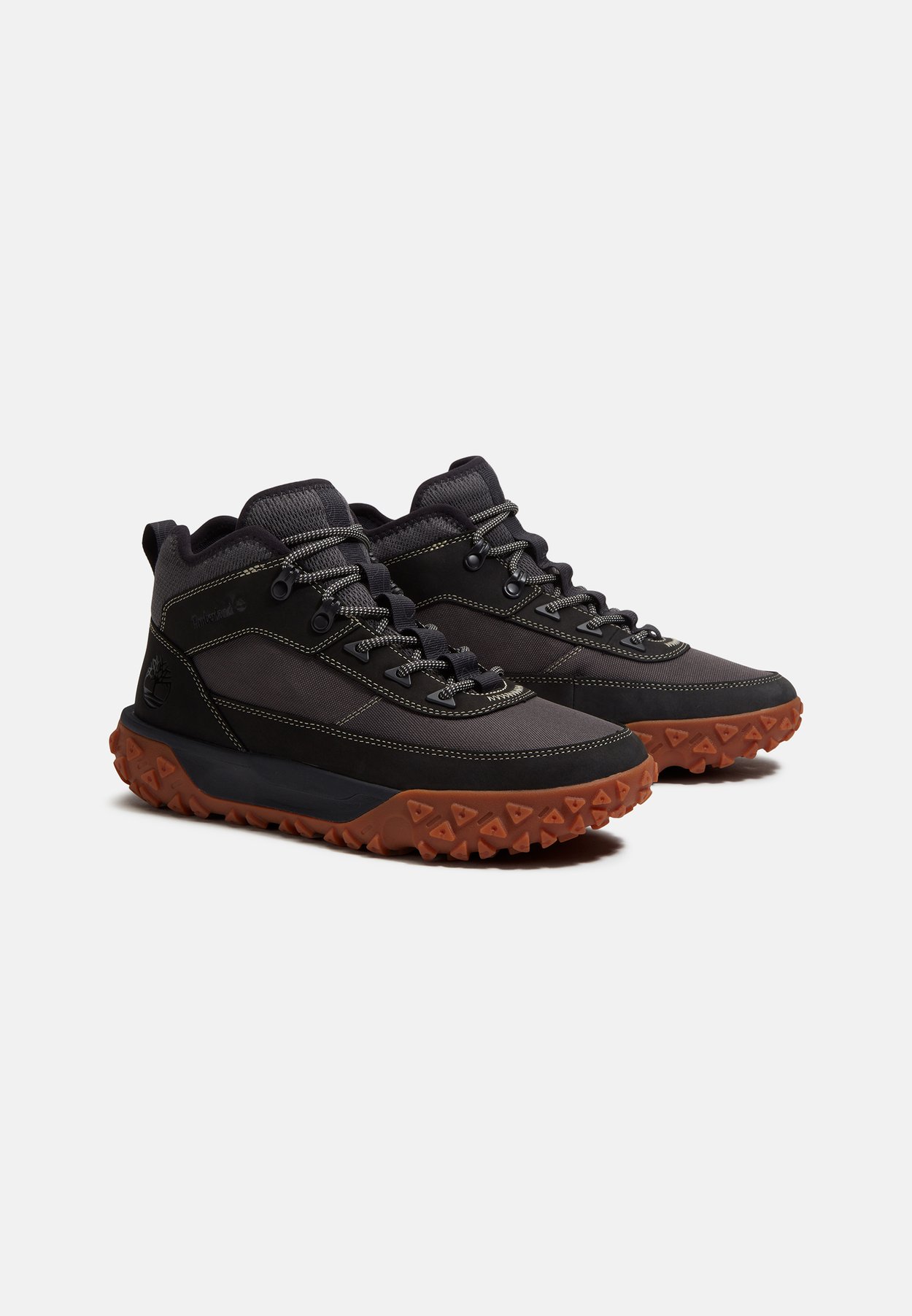 LACE-UP