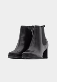 Tamaris Bokacsizmák - black