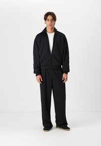Bareen BAZ TRACK LOUNGE JACKET - Μπουφάν προπόνησης - pirate black