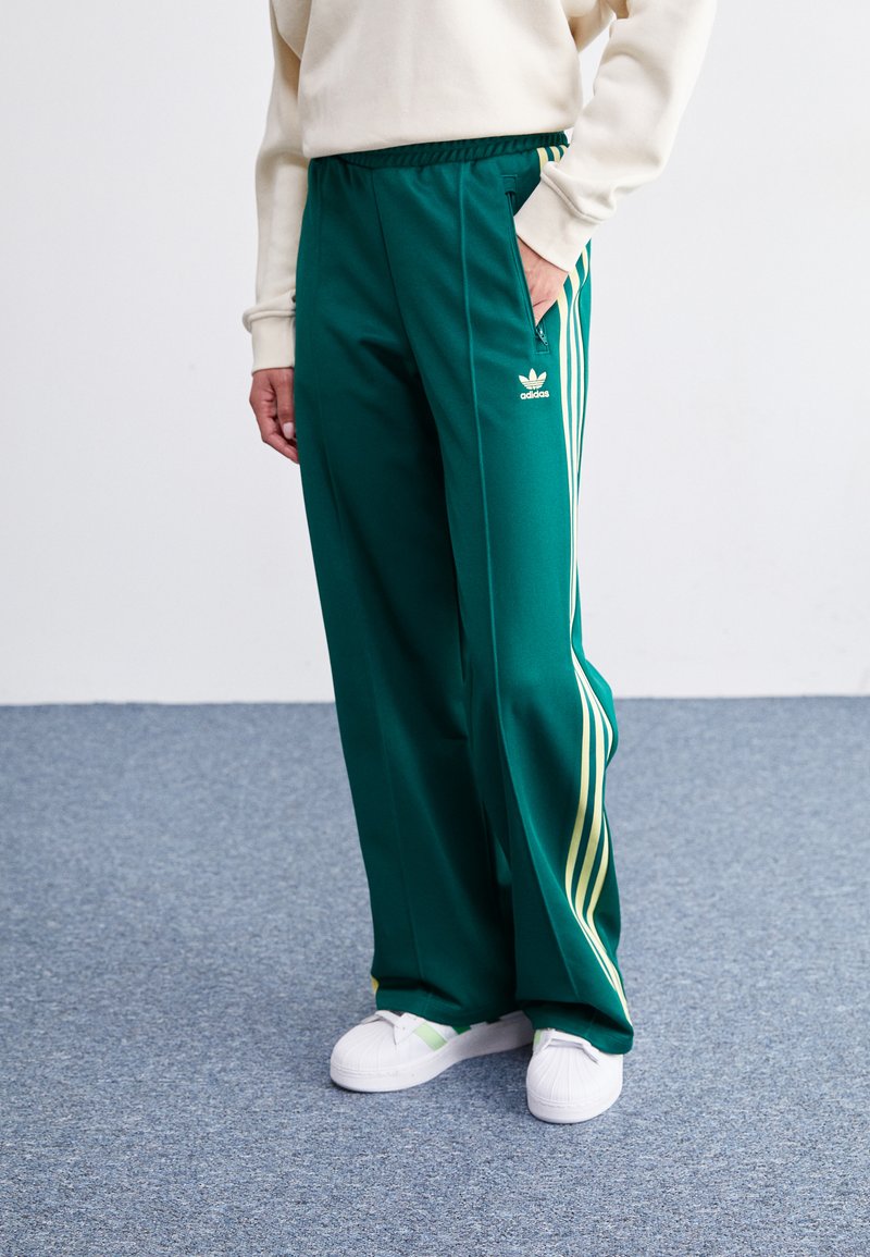 adidas Originals - CLASSIC - Pantaloni sportivi - collegiate green, Ingrandire