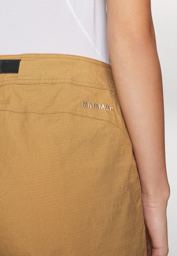 TAMARO SHORTS WOMEN - Sports shorts - claystone4