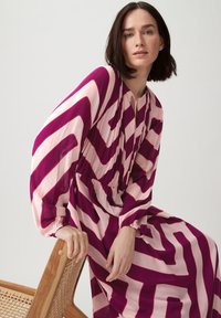 comma MIT UNTER - Długa sukienka