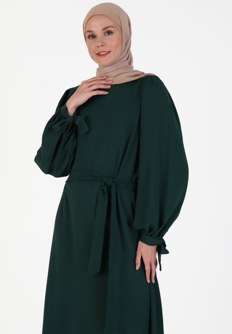Modanisa TAVIN - Maxi dress - dark emerald/dark green - Zalando