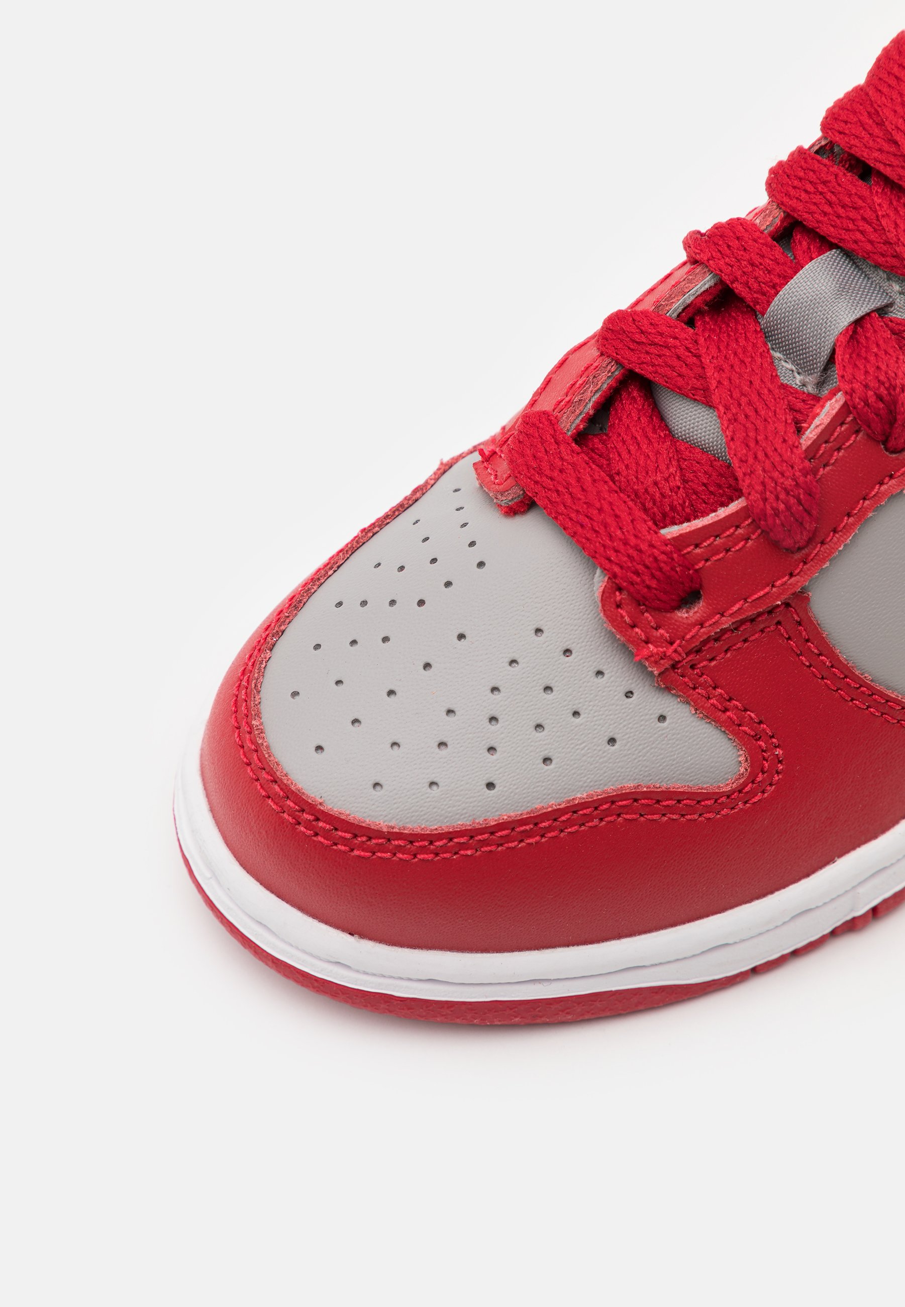 Nike Sportswear DUNK UNISEX - Sneakers laag - medium grey/varsity  red/white/Grijs - Zalando.nl