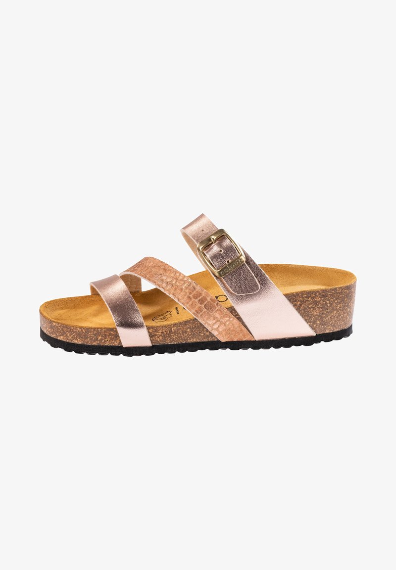 Roze gouden en tan leren sandalen met drie brede banden, waarvan er één met een gesp is. De kurken tussenzool en de zwarte rubberen buitenzool zorgen voor comfort en grip.