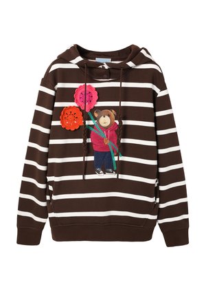 Braun-weiß gestreifter Hoodie mit einem Bärengrafik, der vorne rosa und orange gehäkelte Blumen hält, und braunen Kordelzügen.