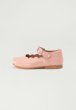 SCALLOP MARY JANE - Baleríny s páskem - peach patent