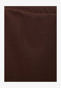 Geselecteerd, brown