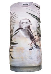 Mouwloos top met een dolfijnafbeelding tussen palmbladeren, in zachte kleurgradaties. Gemaakt van soepele stof met een ronde halslijn.