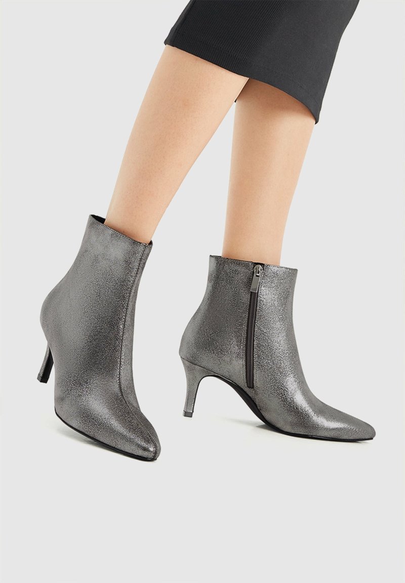 PULL&BEAR Ankle boot