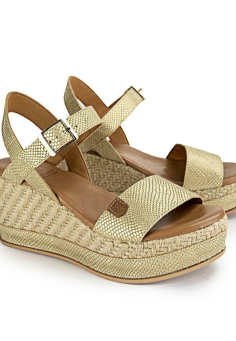 POPA HAINAN TICRA - Sandalias de cuña - oro/dorado - Zalando.es