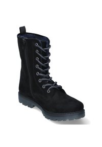 Stivaletto in suede nero con lacci grigi, zip laterale e suola in gomma dotata di un battistrada texturizzato per una migliore aderenza. Fodera morbida completa il design.