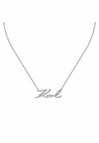 Collana d'argento con una delicata catena e un pendente cursivo "Amore" impreziosito da gemme trasparenti. Design semplice ed elegante.