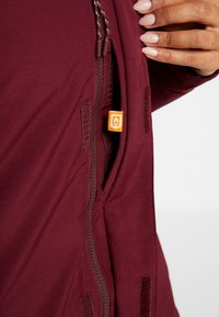 Burton JET SET - Casaco de snowboard - sangria
