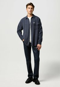 Wrangler LONG SLEEVE  - Overhemd - midnight grey