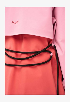NAOKO, Z PODPINKĄ VALENCIA FLAMINGO - Vodootporna jakna - light pink