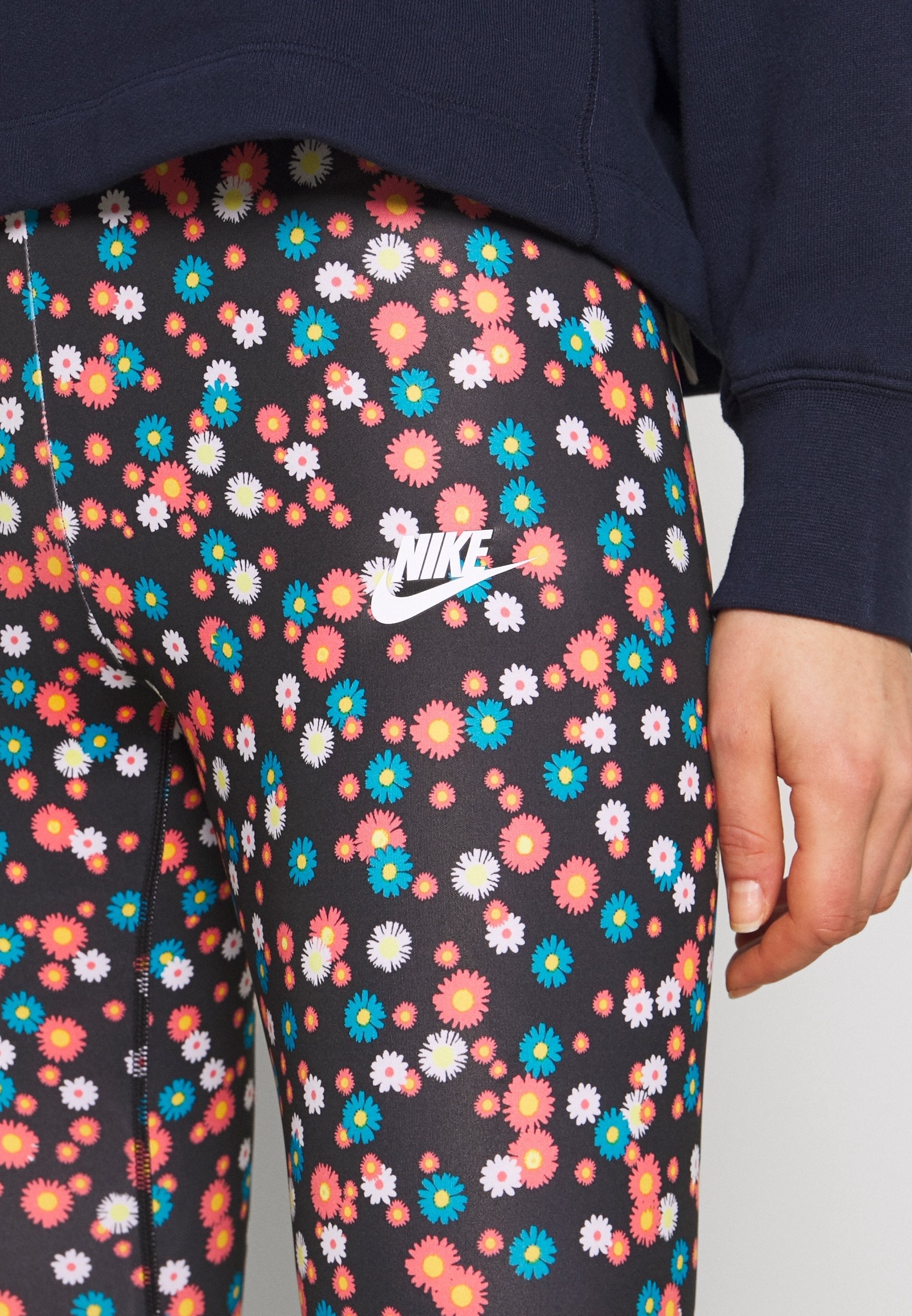 nike heritage floral leggings