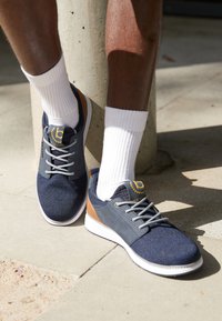 Baskets basses - dark blue