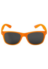 Oranžové sluneční brýle s matným povrchem, vybavené černými skly a klasickým obdélníkovým tvarem. Stranice mají jemný zakřivení pro lepší uchycení.