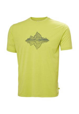 Camiseta de manga corta en un brillante verde lima con un diseño geométrico negro de montañas impreso en la parte frontal. Tejido suave, estilo cuello redondo.