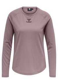 Långärmad atletisk topp i ljus malva, tillverkad av texturerat tyg. Har rundad fåll och en diskret mörk logotyp i mitten.