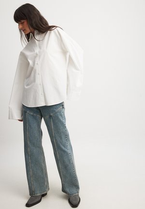 NA-KD Skjortebluser - white