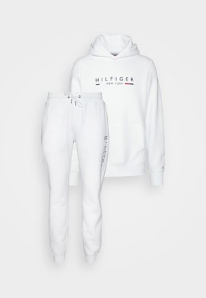 NEW YORK TRACKSUIT - Tracksuit - white