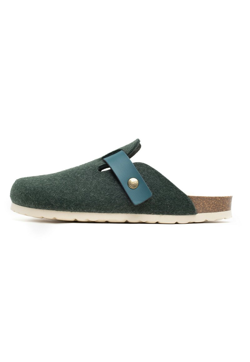 Clogs