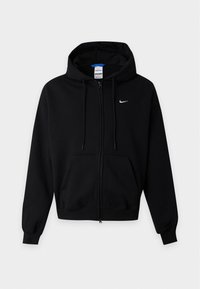 Unselected, total black/sail
