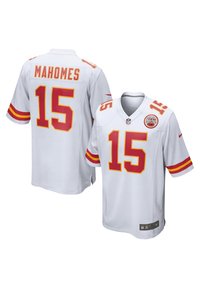 Fehér futballmez piros és sárga részletekkel, "MAHOMES" nagy betűkkel a hátsó oldalon, és a "15" szám jól láthatóan kiemelve.