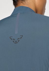 Dynafit ALPINE INSULATION VEST - Strukirani kaput - cinder