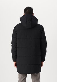 Guess Jeans PUFFER JACKET - Ziemas jaka - jet black