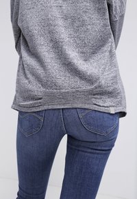 Bench Kofta - mottled grey